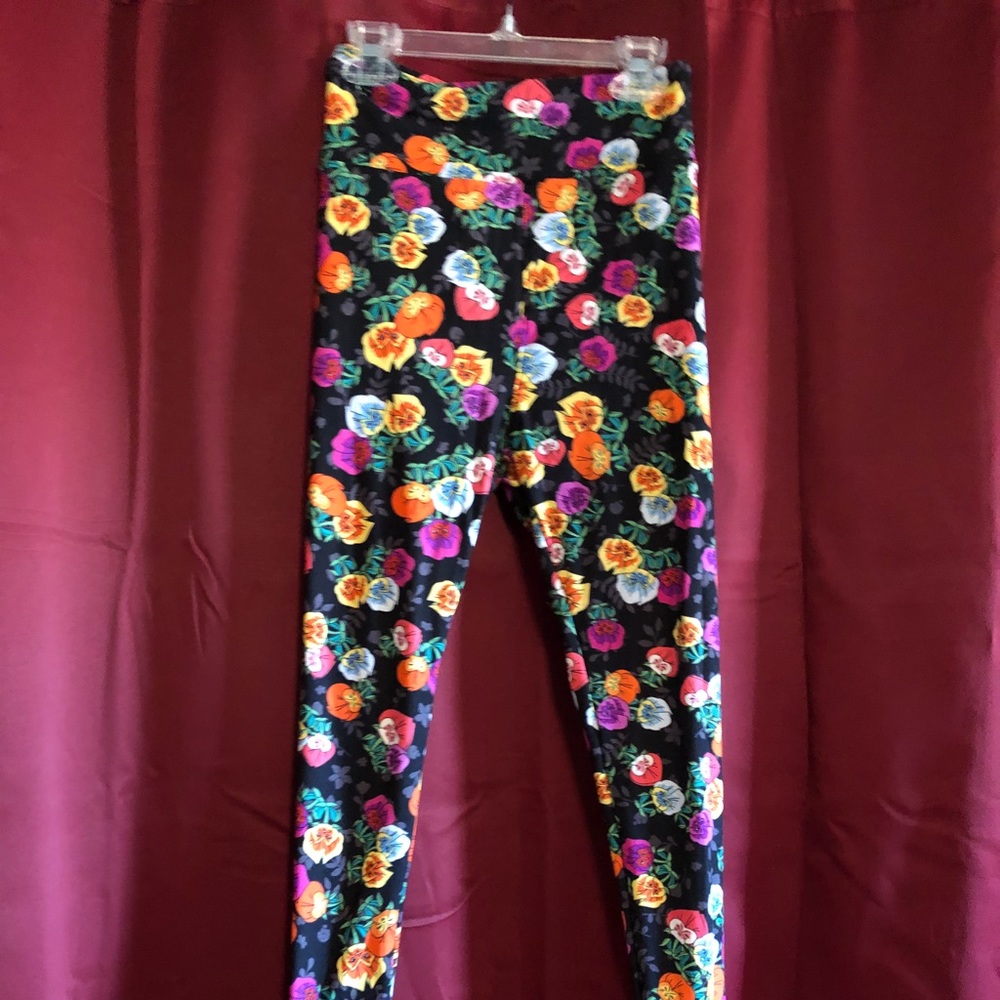Disney Lularoe Leggings Rare TC Tall & Curvy New